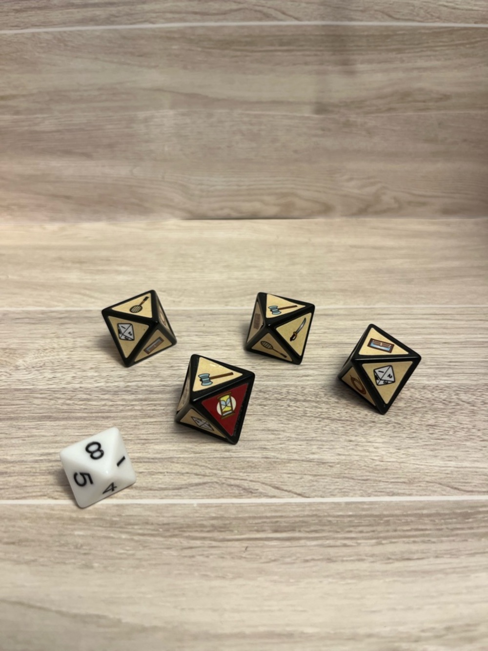 Jumanji Board Game
Replacement Pieces: 4 Rescue
Dice & 1 Numbered Die
Pre-Owned
